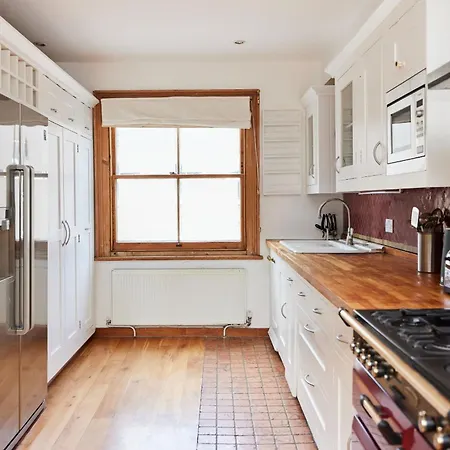 Apartment The Hampstead Wonder - Spacious 4bdr House With Balcony *