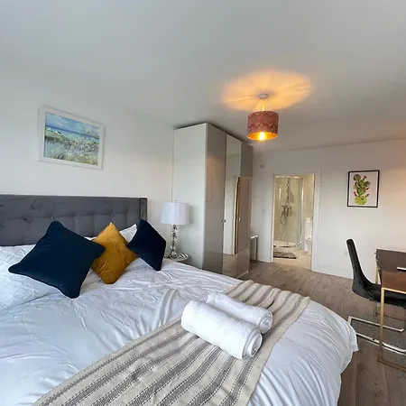 Appartement C1, Luxury 2 Bedroom Flat In Wembley Londen