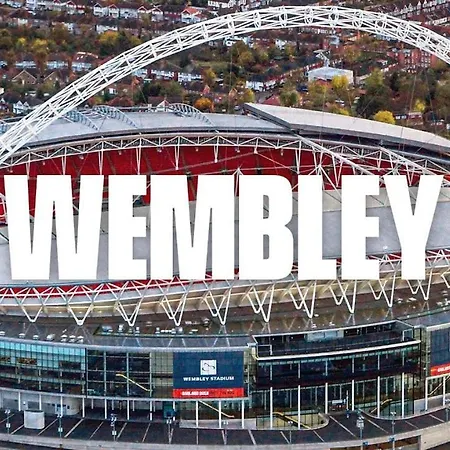 Appartement C1, Luxury 2 Bedroom Flat In Wembley Londen