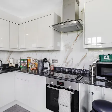Livestay - Chiswick With Free Parking * London