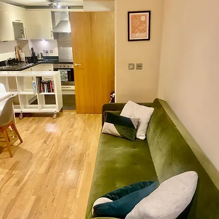 Modern 1 Bedroom Moments From Shoreditch
