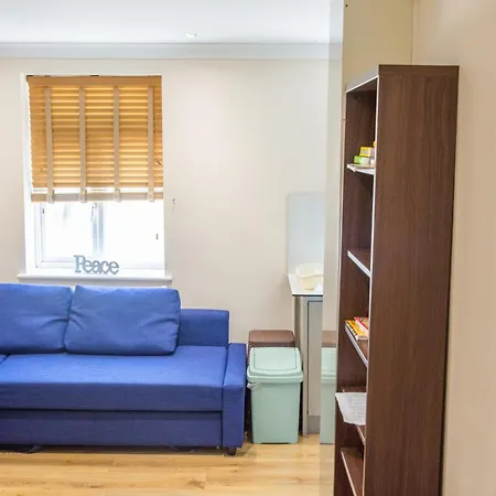Evergreen Apartments, Flat 3, Apartment *