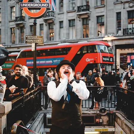 民宿 Stylish 1-minute Walk To Camden Town Metro, Shops, Cafes, Bars & Restaurants With Shared Bathrooms 伦敦