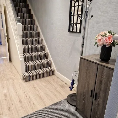 Homestay Rowan Crescent's Luxury Stay-in 2 *
