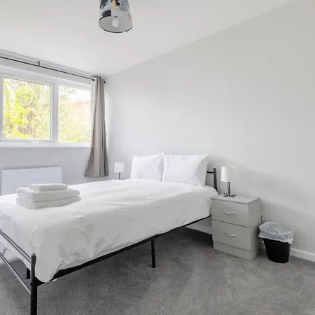 Holiday home Newly Renovated 3bd Islington! *