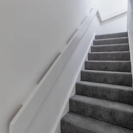 Newly Renovated 3bd Islington!