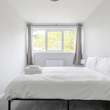 Holiday home Newly Renovated 3bd Islington!