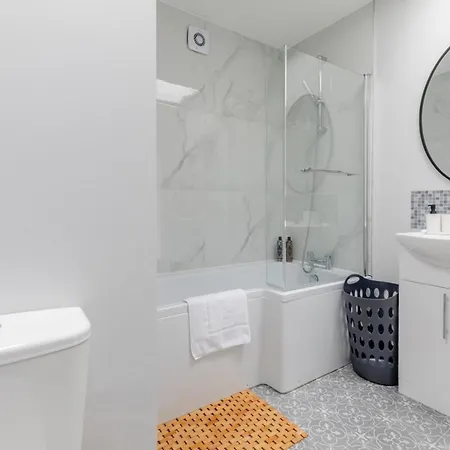Holiday home Newly Renovated 3bd Islington! *