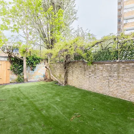 Holiday home Newly Renovated 3bd Islington! London