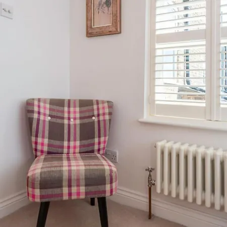 3-bedroom In Richmond - Ideal Family Living * Kew