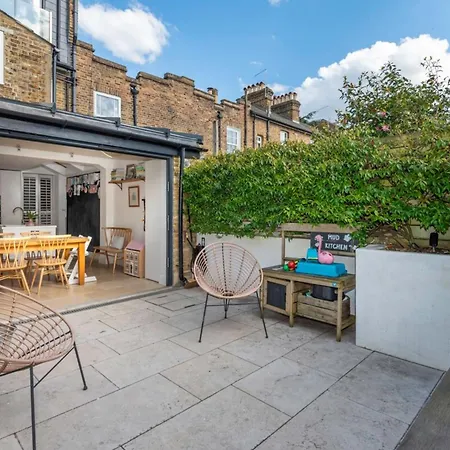 3-bedroom In Richmond - Ideal Family Living * Kew
