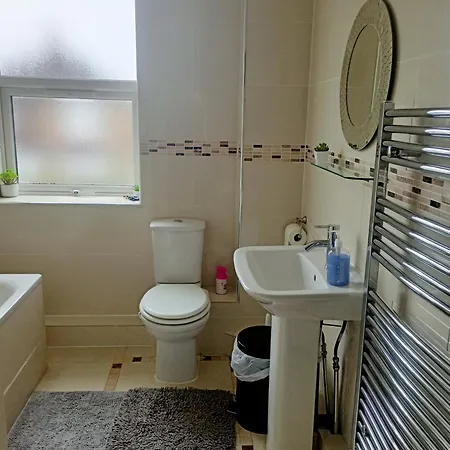 Homestay Goldy's Place In E17 Room2 London