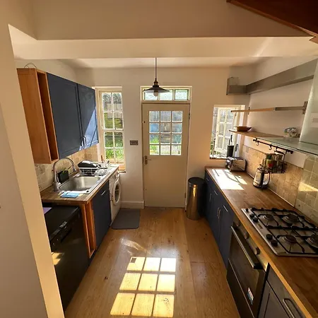 Colindale Lush 30 Mins London Homestay *