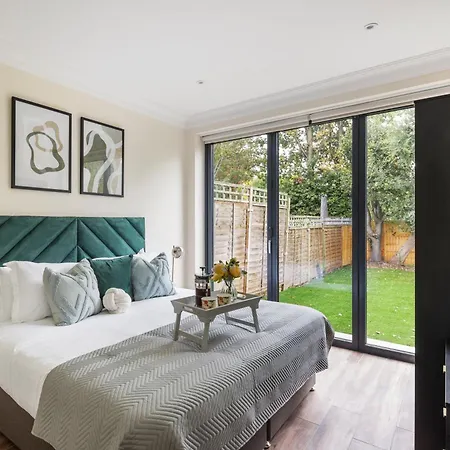 Richmond - Spacious 2 Bedroom Flat - With Garden * Richmond (Greater London)