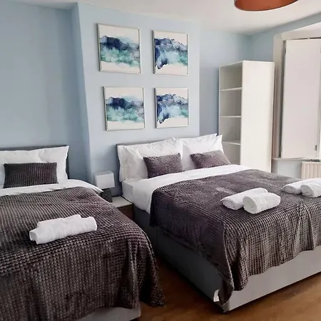 Apartment Spacious 2 Bedroom 3 Min Walk Mile End Station -sleeps 5