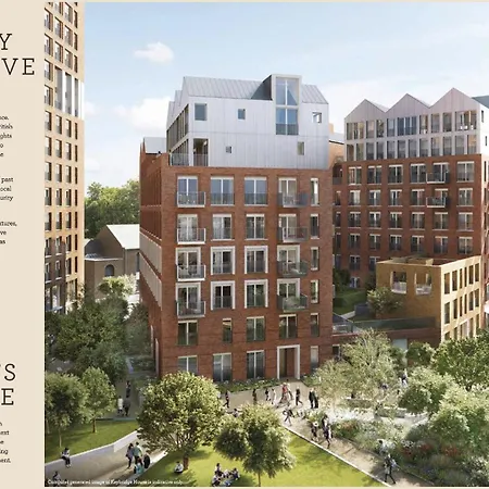 Luxury Large In Central With Balcony Apartment *
