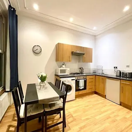 Apartment A Charming One Double Bedroom Flat