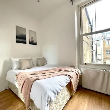 A Charming One Double Bedroom Flat Apartment