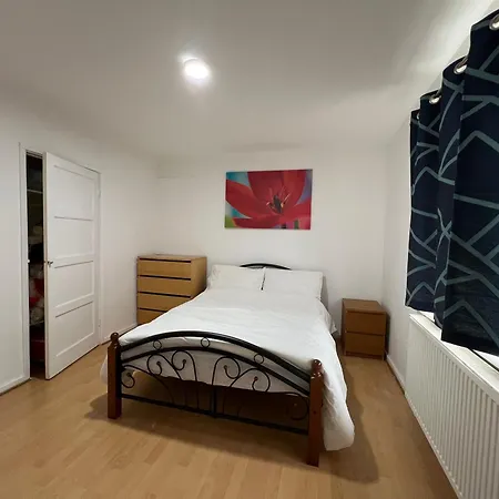 Homestay Monk Drive House