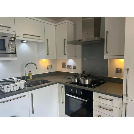 Spacious 1 Bedroom Flat In Kilburn Park F55 Apartment