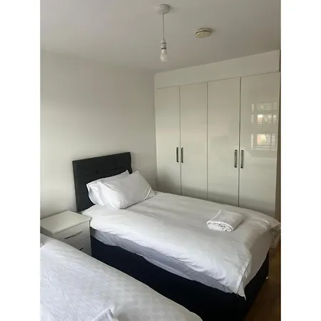 Spacious 1 Bedroom Flat In Kilburn Park F55 Apartment