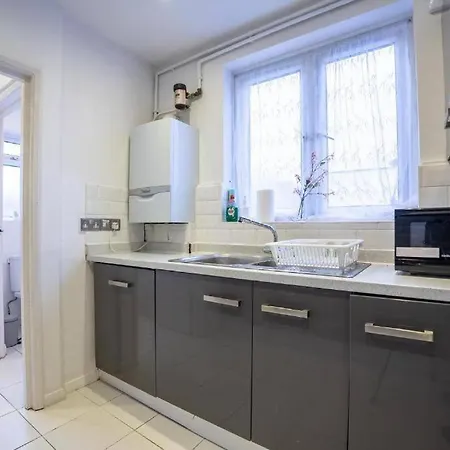 Cosy Flat By Selhurst Park, Of Crystal Palace Norwood
