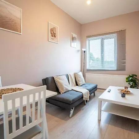 Cosy Flat By Selhurst Park, Of Crystal Palace