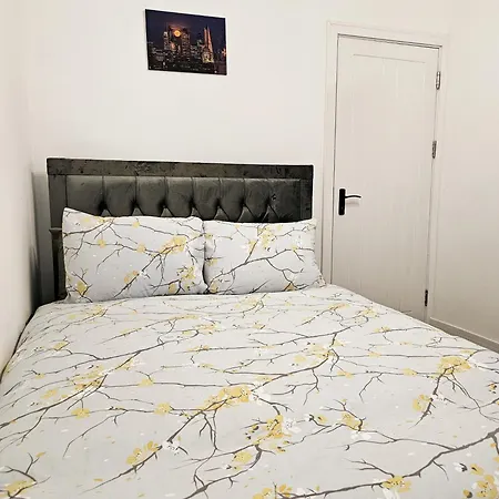 Urban Forest Heaven Guest house London