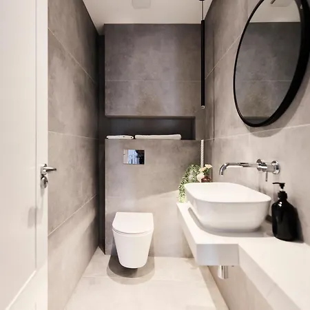 The Temple Fortune Crib - Lovely 3bdr House With Balcony Apartment London