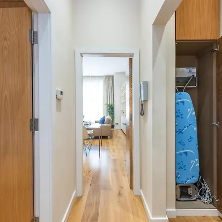 Apartment Moments From Hyde Park And Notting Hill, Free Luggage Storage And Washing Machine Dryer * London