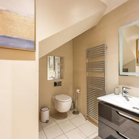 Apartment Moments From Hyde Park And Notting Hill, Free Luggage Storage And Washing Machine Dryer