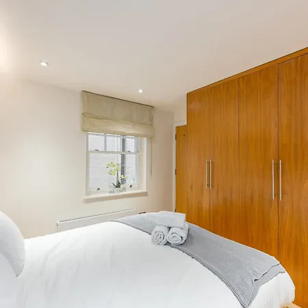 Apartment Moments From Hyde Park And Notting Hill, Free Luggage Storage And Washing Machine Dryer * London