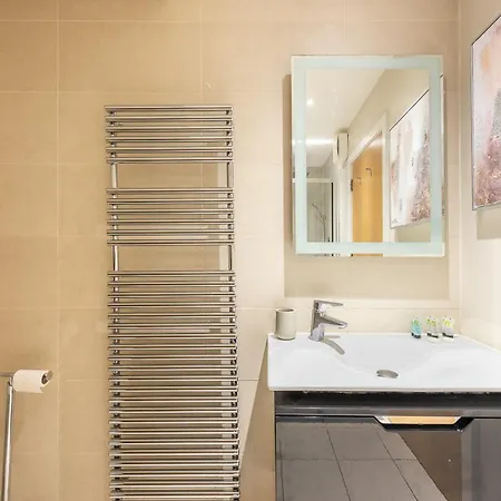 Apartment Apartment Moments From Hyde Park And Notting Hill, Free Luggage Storage And Washing Machine Dryer *