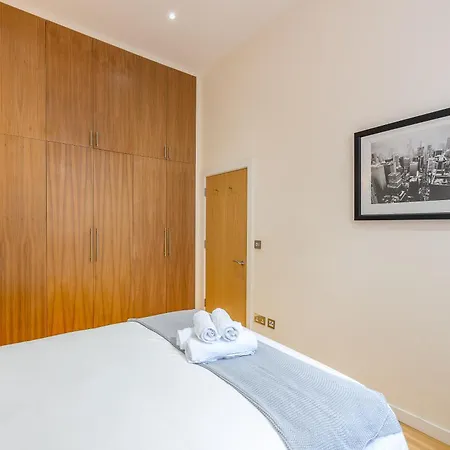 Apartment Apartment Moments From Hyde Park And Notting Hill, Free Luggage Storage And Washing Machine Dryer London