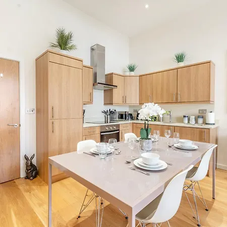 Apartment Apartment Moments From Hyde Park And Notting Hill, Free Luggage Storage And Washing Machine Dryer London