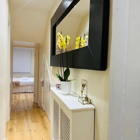 Charming & Modern Apartment, Heart Of Notting Hill, Prime Location, Close To Kensington Palace & Oxford Street