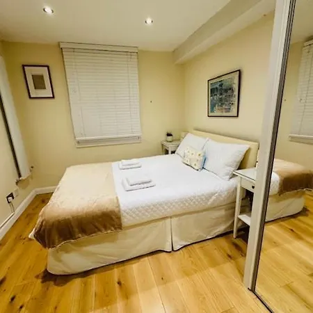 Charming & Modern Apartment, Heart Of Notting Hill, Prime Location, Close To Kensington Palace & Oxford Street *
