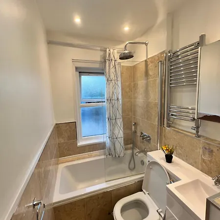 25 Havelock Road *