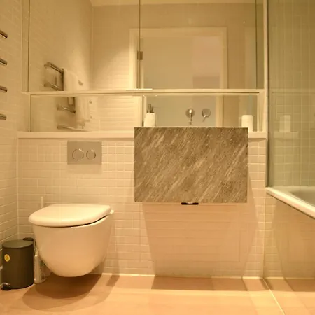 O2 Arena 2bedroom Flat, 05 Apartment London