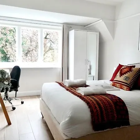 Holiday home 5 Bed Luxury