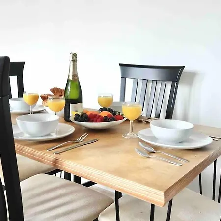 5 Bed Luxury Holiday home