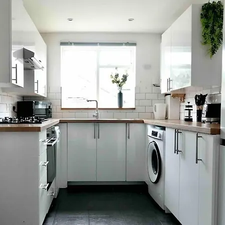 5 Bed Luxury Holiday home *