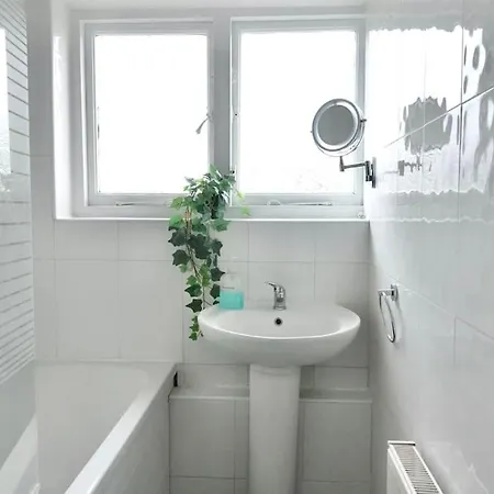 5 Bed Luxury Holiday home