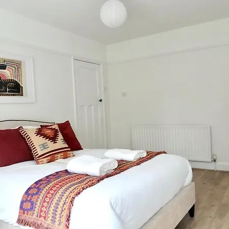 5 Bed Luxury Holiday home *