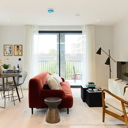 The Brondesbury Scenery - Bright 1bdr Flat With Balcony & Parking 런던