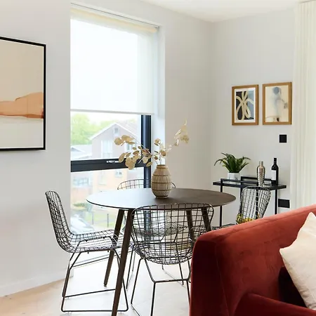 아파트 The Brondesbury Scenery - Bright 1bdr Flat With Balcony & Parking *
