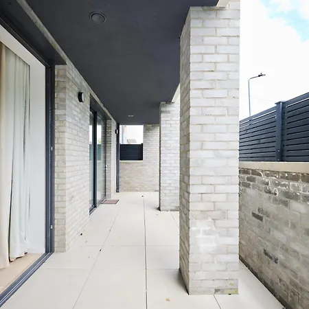 Apartment The Brondesbury Hideout - Breathtaking 1bdr Flat With Terrace & Parking London
