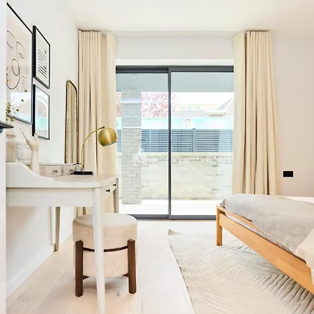 Apartment The Brondesbury Hideout - Breathtaking 1bdr Flat With Terrace & Parking