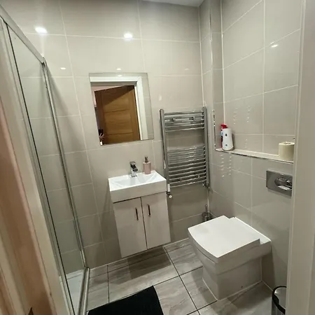 Apartment King Azim Court *