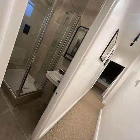 Apartment Modern Flat In *